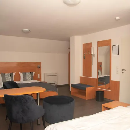 & Gaestehaus Im Ziegelweg Klimatisiert Eintrittskarten Fuer Den Europa-park Erhalten Sie Garantiert Ueber Uns 3*