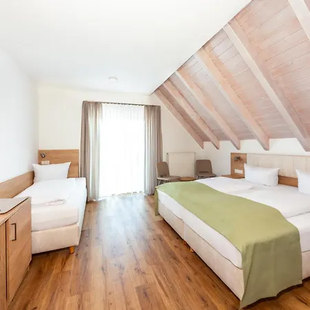 Hotel&gästehaus Im Ziegelweg Garni Hotel Rust