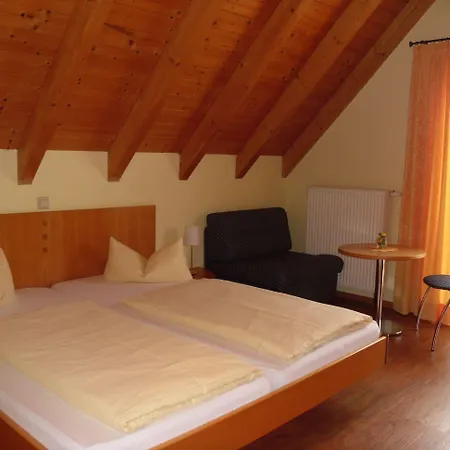 & Gaestehaus Im Ziegelweg Klimatisiert Eintrittskarten Fuer Den Europa-park Erhalten Sie Garantiert Ueber Uns 3* Rust