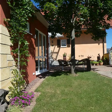 & Gaestehaus Im Ziegelweg Klimatisiert Eintrittskarten Fuer Den Europa-park Erhalten Sie Garantiert Ueber Uns Ξενοδοχείο